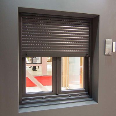 OEM Aluminium Tilt Turn Windows , Aluminium Glass Louvers Window With Crimsafe Mesh